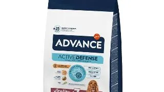 Hrana uscata pentru caini senior Advance Medium Vitality +7, Pui, 12 kg