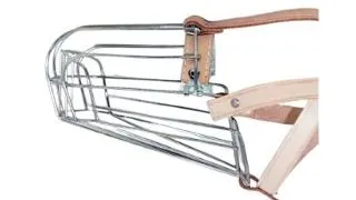 Botnita pentru caini metalica pinchy
