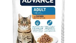 Hrana umeda pisici Advance Adult cu Pui - plic 85g