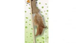 Jucarie pentru pisici Tatrapet Caty Natural, undita cu soarece, pene si catnip, 40 cm