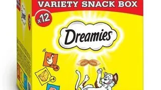 DREAMIES Variety Snack Box Recompense pentru pisici cu gust de pui, branza si somon 720 g