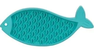TRIXIE Covoras hranire lenta pisici Lick'n'Snack 28 cm forma peste