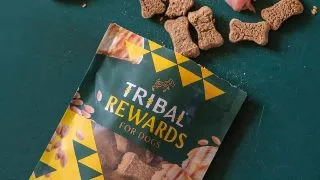 TRIBAL Rewards, XS-XL, Pui si Seminte de in, punguta recompense functionale caini, piele & blana, 125g