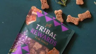 TRIBAL Rewards, XS-XL, Ficat si Lavanda, punguta recompense functionale caini, sistem nervos & calmante, 125g